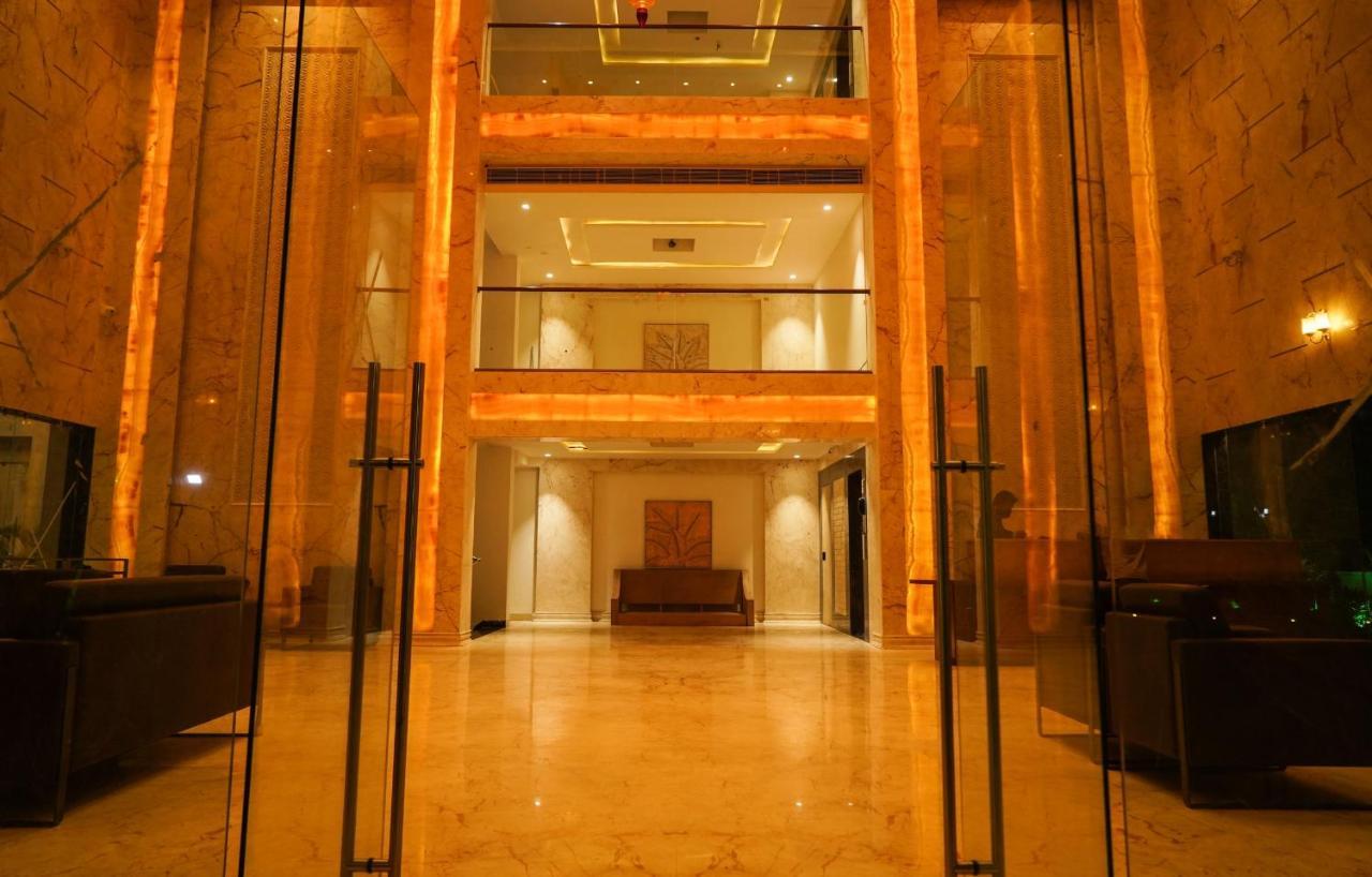 Pride Hotel Bhopal Zewnętrze zdjęcie