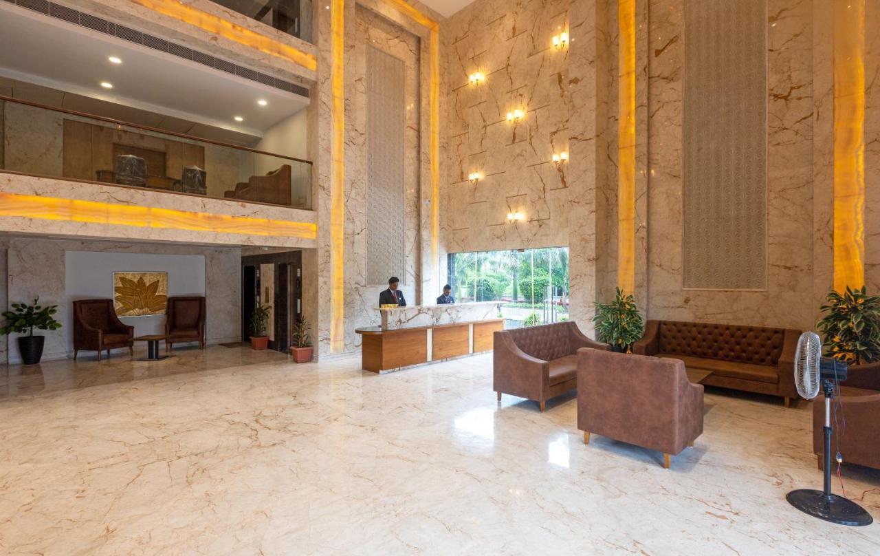 Pride Hotel Bhopal Zewnętrze zdjęcie