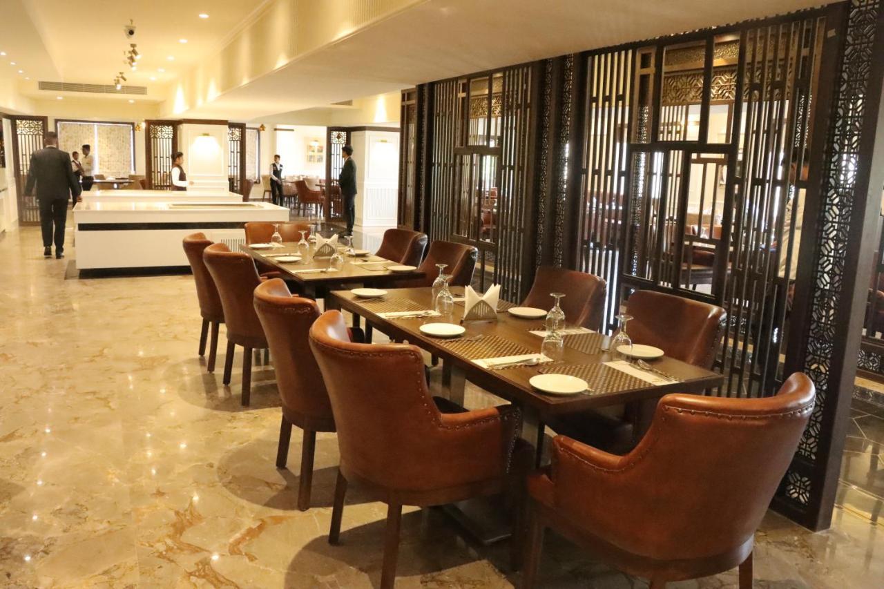Pride Hotel Bhopal Zewnętrze zdjęcie