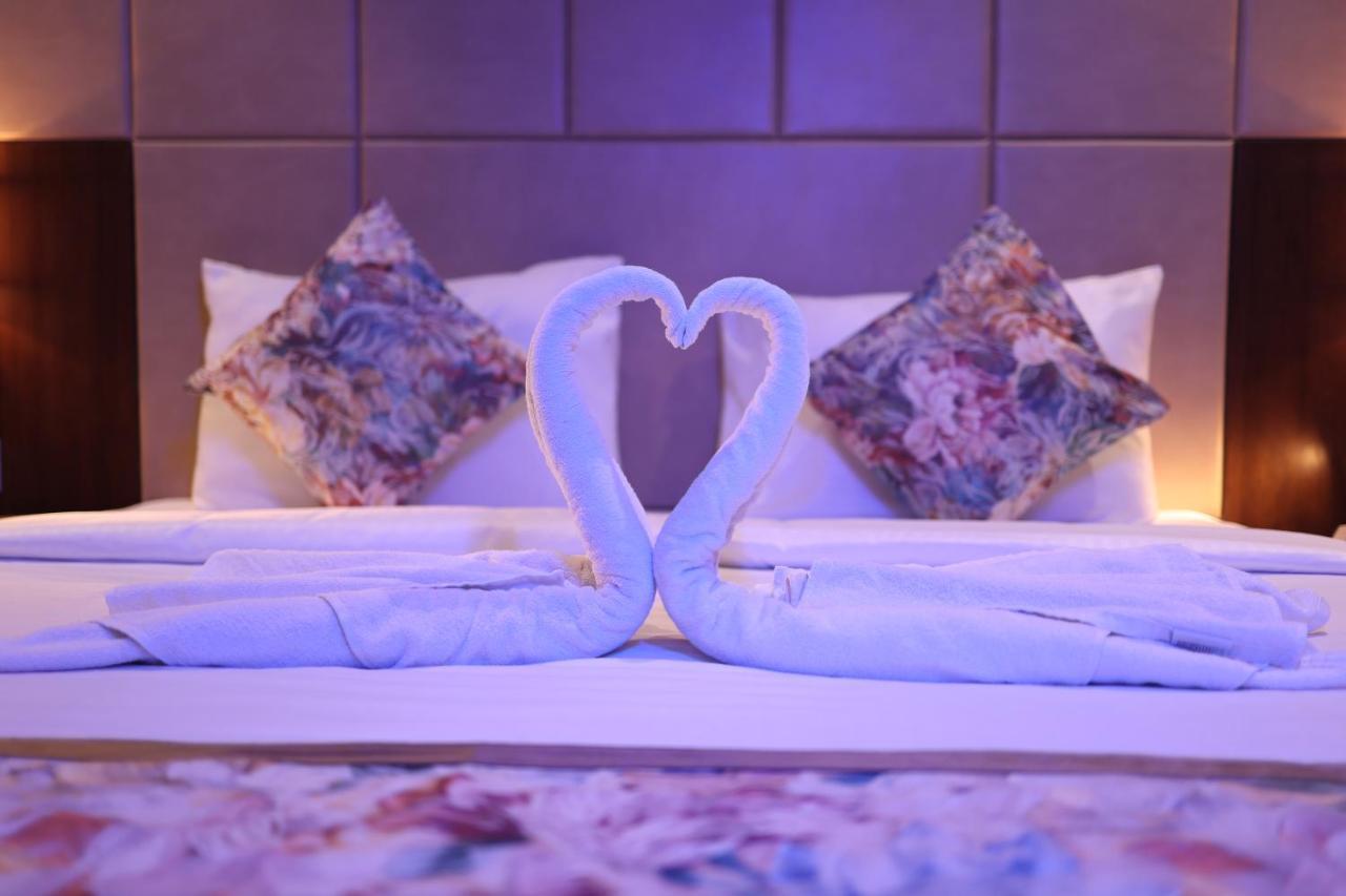 Pride Hotel Bhopal Zewnętrze zdjęcie