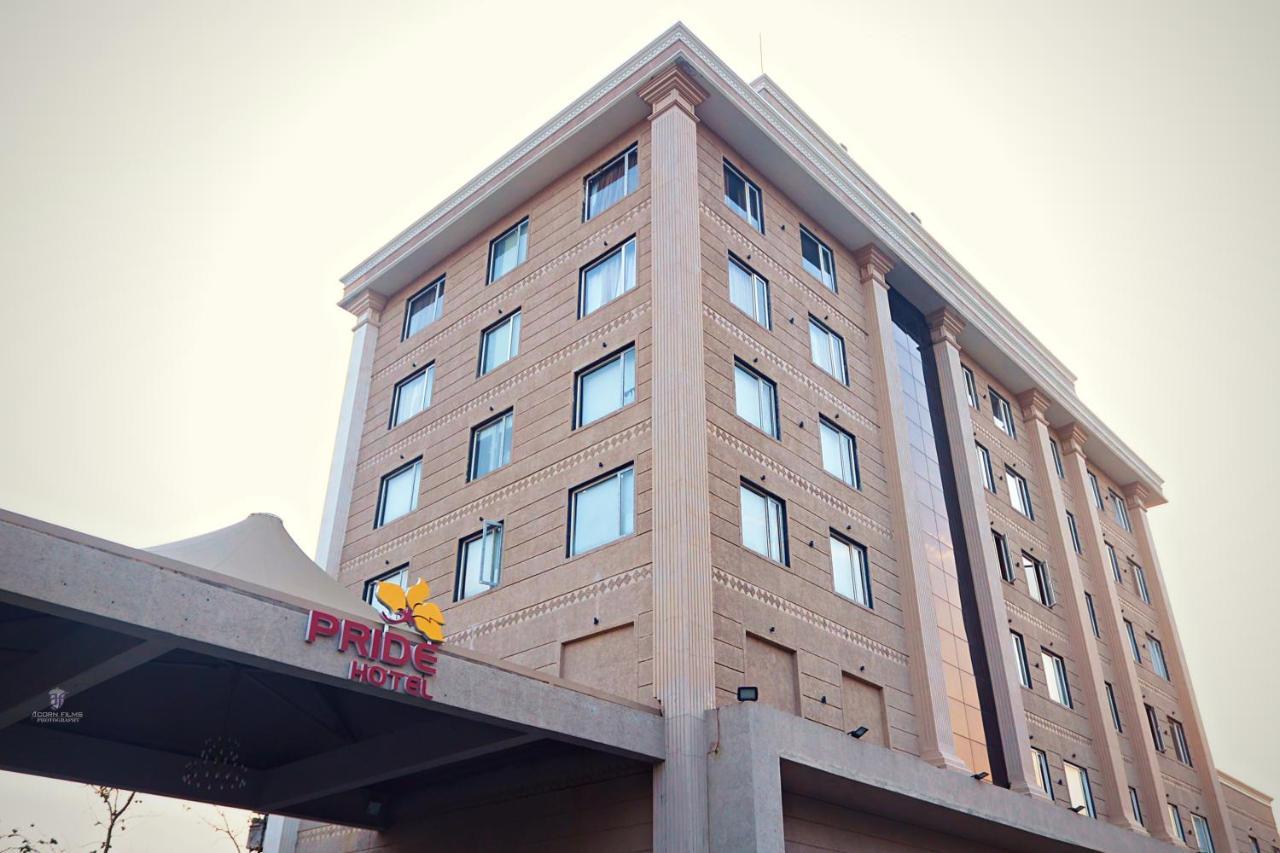 Pride Hotel Bhopal Zewnętrze zdjęcie